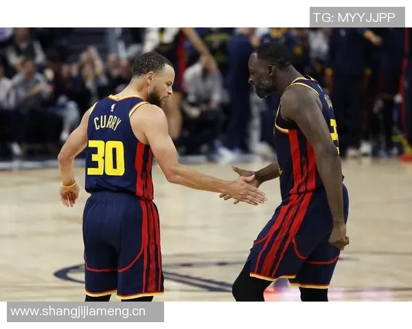 阿尔德里奇砍下30分，马刺胜掘金晋级下一轮